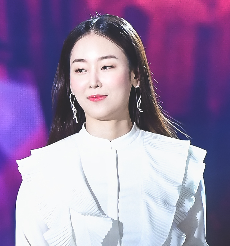서현진의 2018년 백상예술대상 자료 사진. 《라이어》 제작발표회 사진이 아닙니다. 사진: blessingbell / Wikimedia Commons / CC BY 4.0. Commons에 게시된 크롭본을 추가 편집 없이 사용.